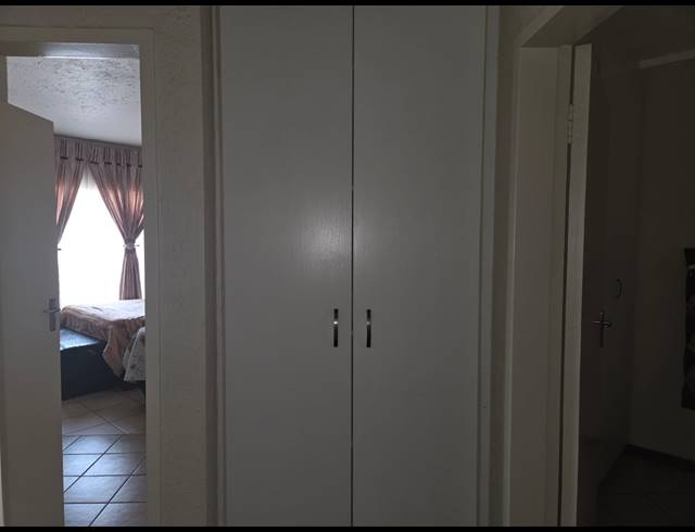 2 BEDROOM APARTMENT FOR SALE IN RUSTENBURG CENTRAL
